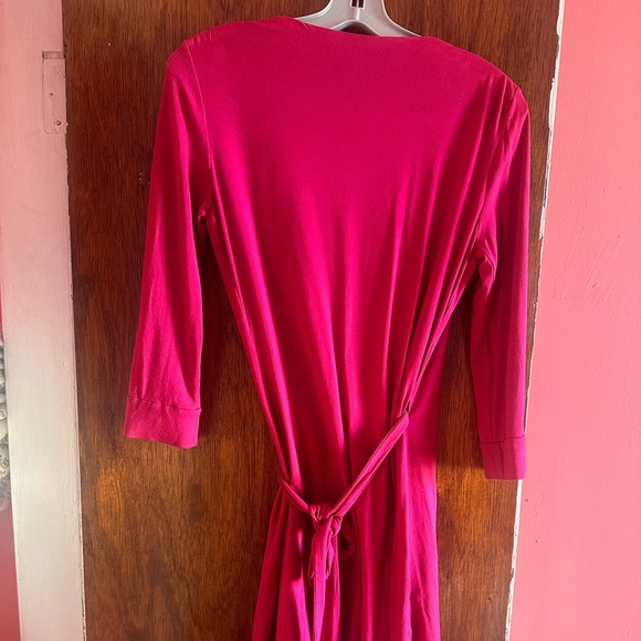 DIANE VON FURSTENBERG DVF PRINT WRAP DRESS Size 4 - Picture 6 of 7